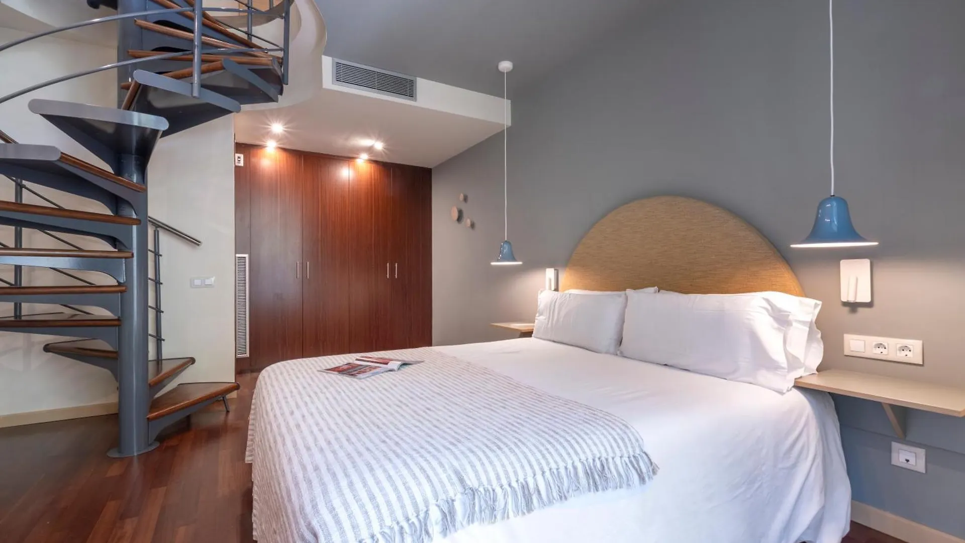 ברצלונה Aspasios Diagonal Art Apartments 0*,  ספרד